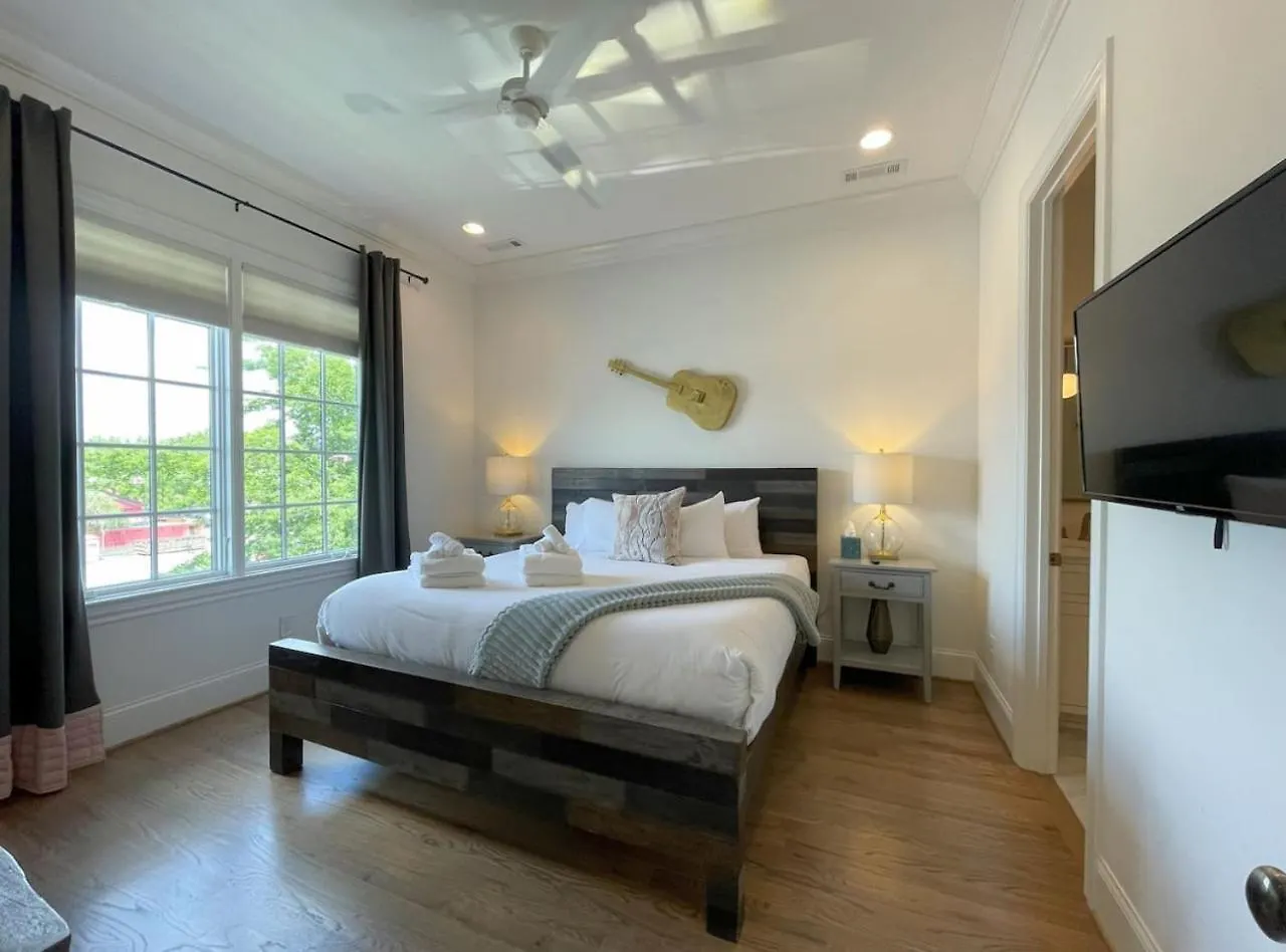 Spacious Wonderful Townhome Downtown Location Nashville 0*,