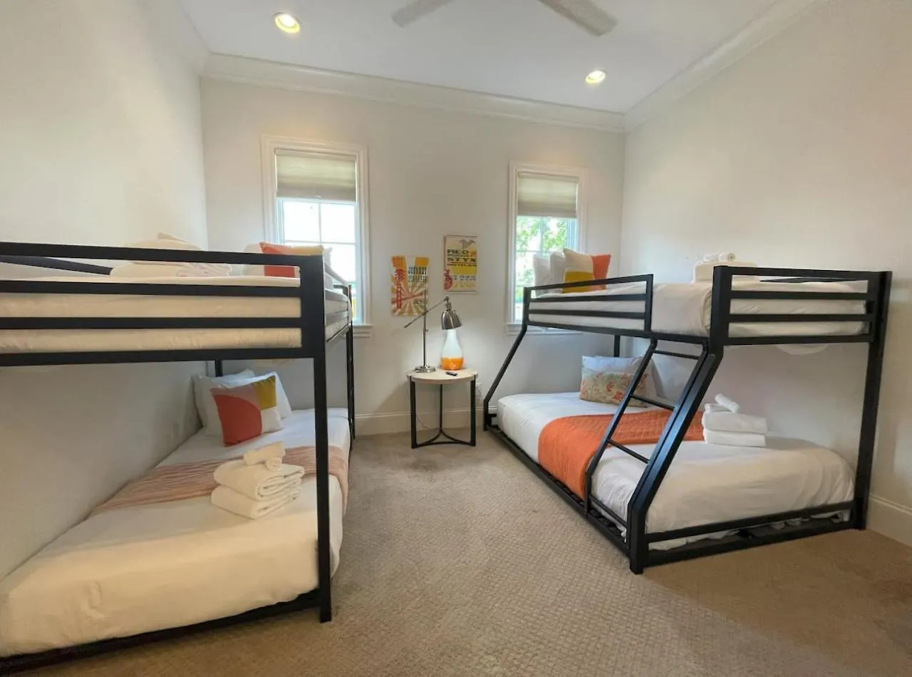 Nyaraló Spacious Wonderful Townhome Downtown Location Nashville